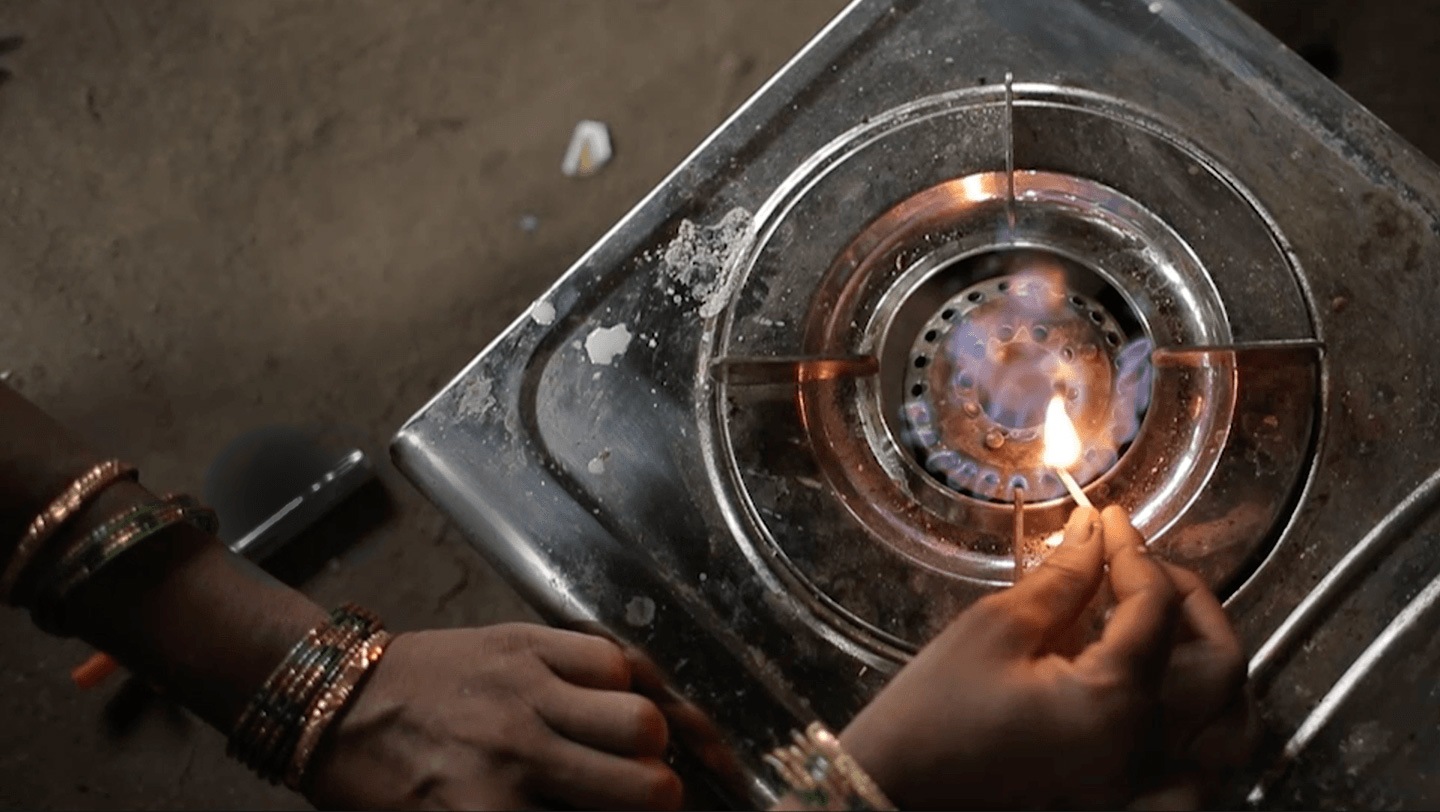 Firing of a gas cooker
