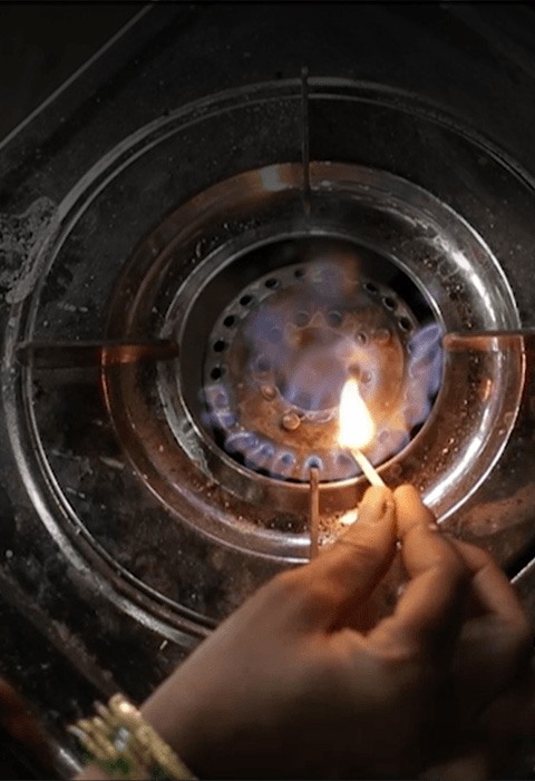 Firing of a gas cooker