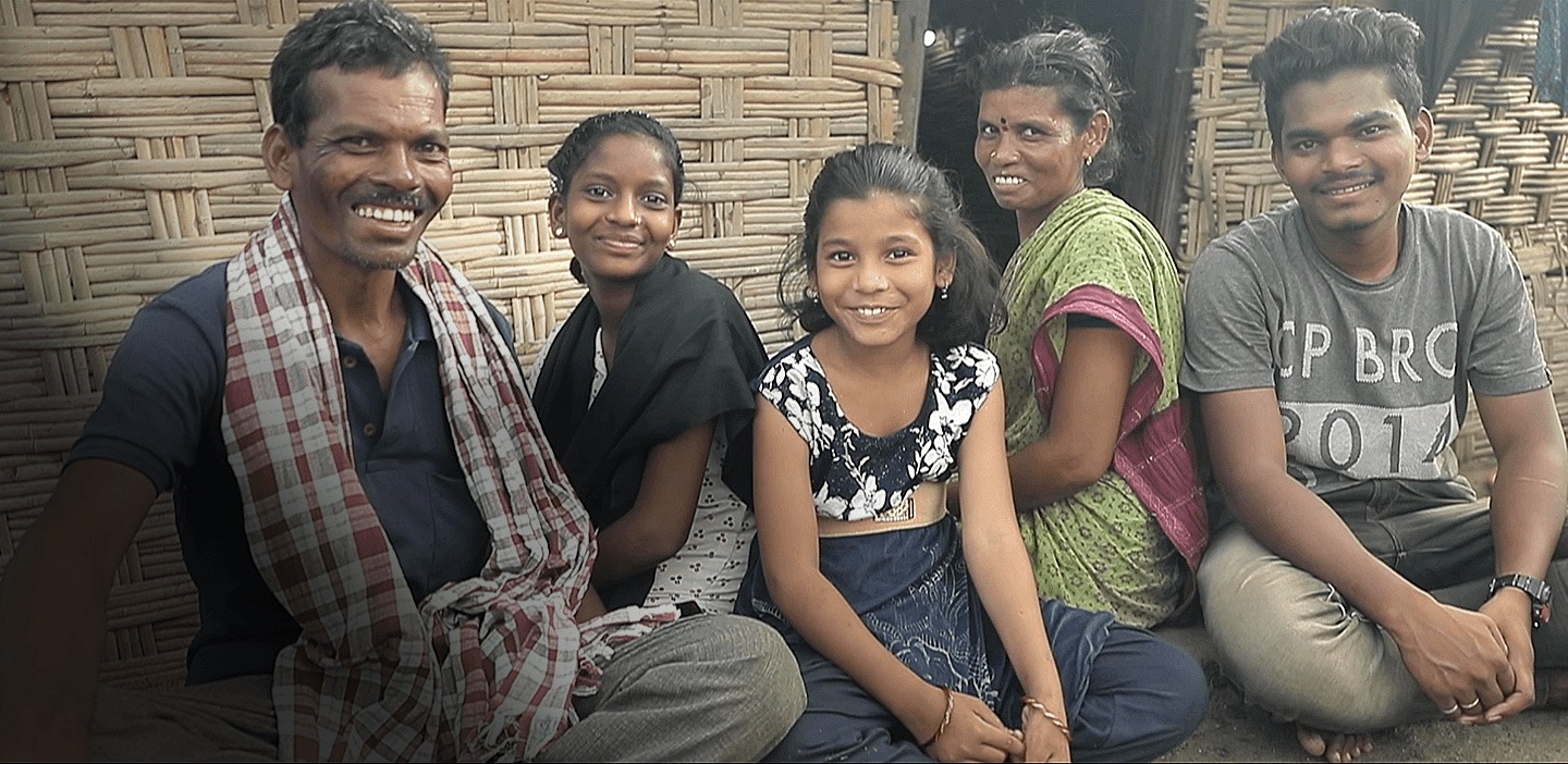 Picture of an Indian family